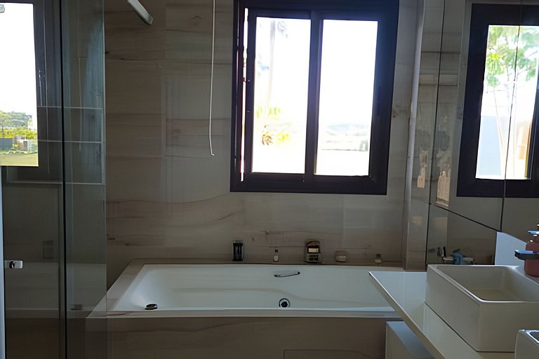 Beira-Mar, Piscina + Estrutura completa